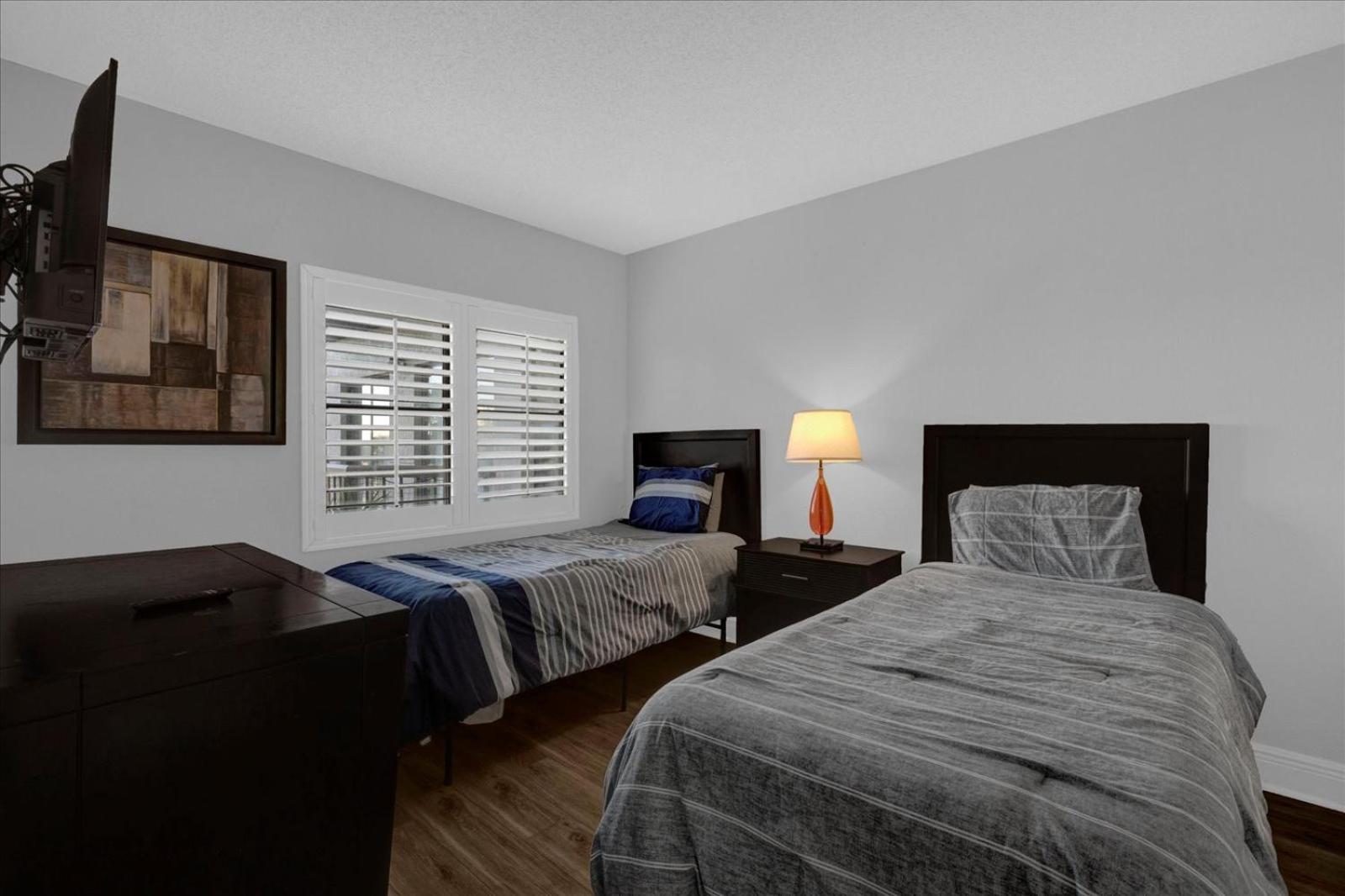 Cozy On International Dr. Near Universal Appartement *